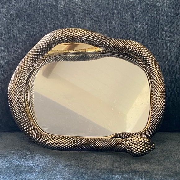 🐍 Bath & Body Works Gold Mirror Snake Body Care Vanity Decor Tray BRAND NEW 🐍 - Picture 8 of 12